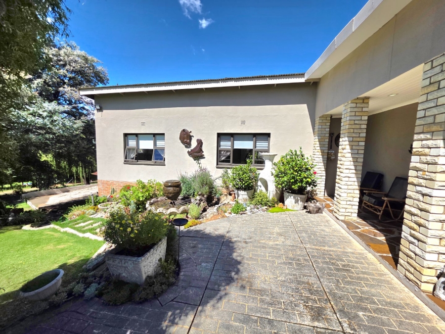 3 Bedroom Property for Sale in Paul Roux Free State